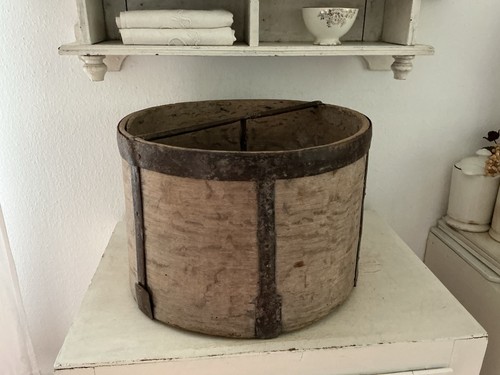 Altes uriges getreidemaß - altes,