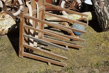 Antikes Tragegestell für